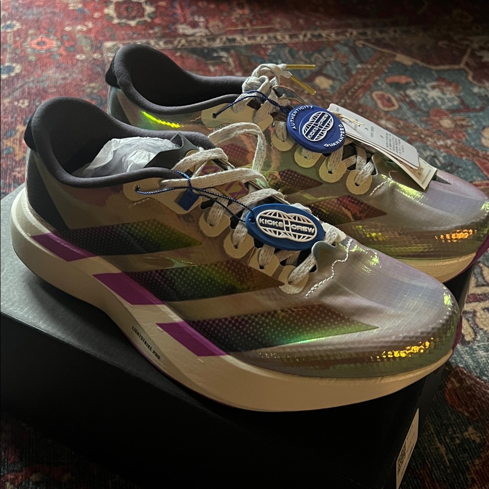 Adizero EVO SL Woven CNY colorway